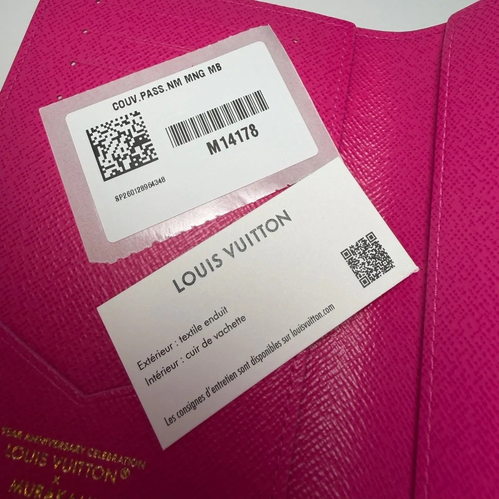 Louis Vuitton LV x TM Passport Cover Multicolor w/Hot Pink Made in France NWT - Picture 8 of 15